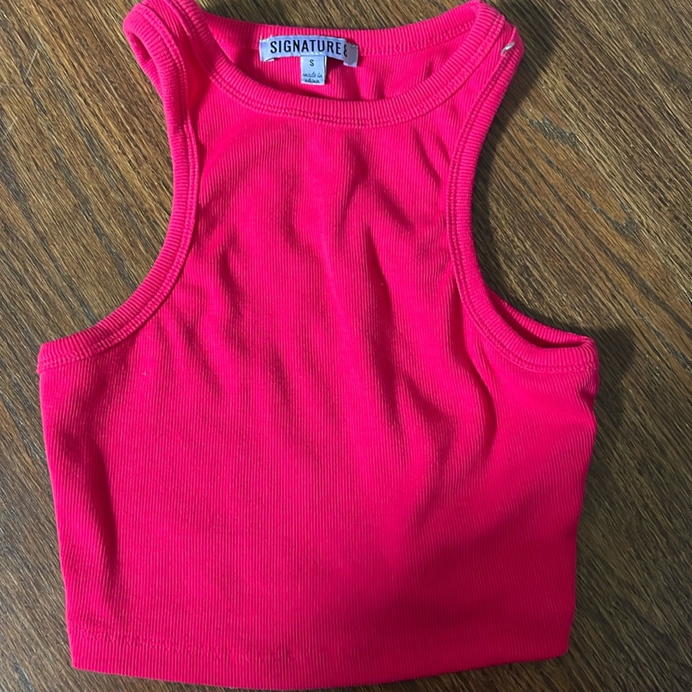 signature 8 ribbed racer back pink crop top